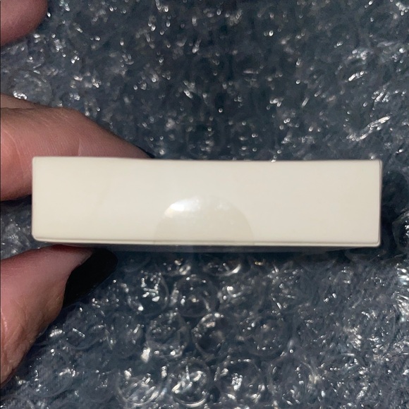 NEW RealHer Pure Resolve Highlighter - Champagne Beige Glow - Picture 5 of 8